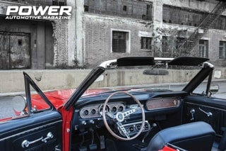 Power Classic: 1965 Ford Mustang Cabriolet  